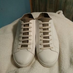 Vince White Leather Slipons